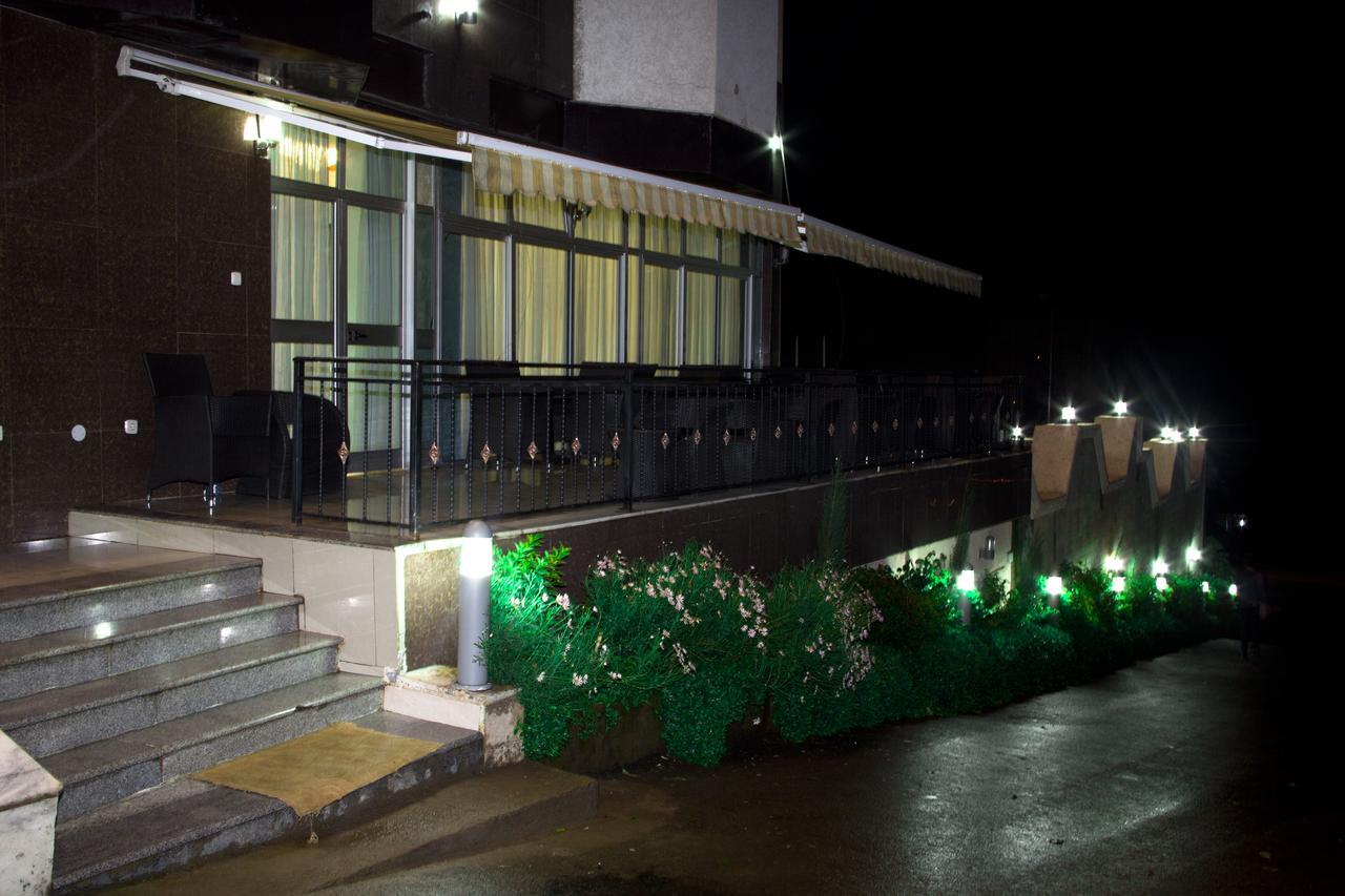 Manrashiwa Hotel Addis Abeba Exterior foto