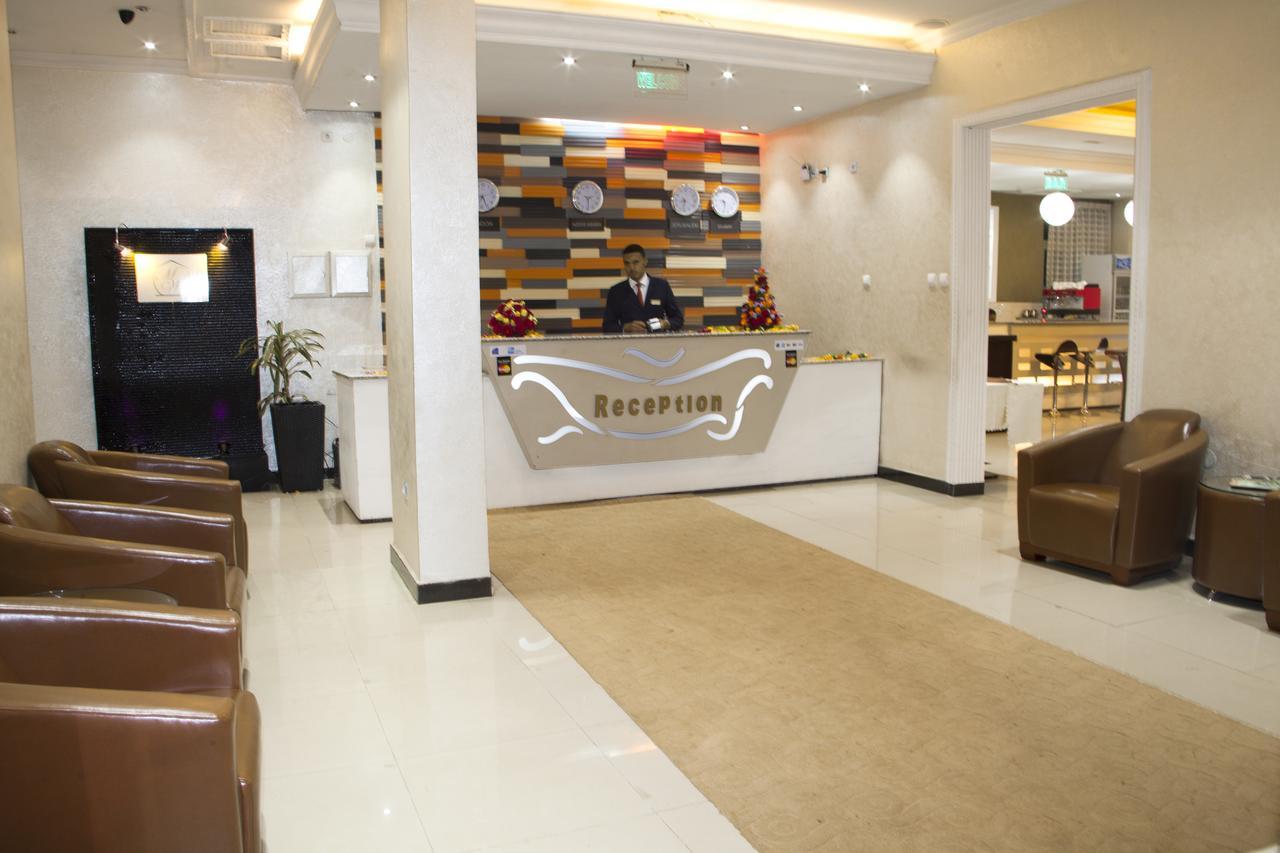 Manrashiwa Hotel Addis Abeba Exterior foto