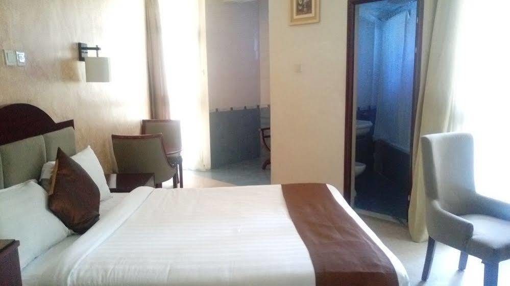 Manrashiwa Hotel Addis Abeba Exterior foto